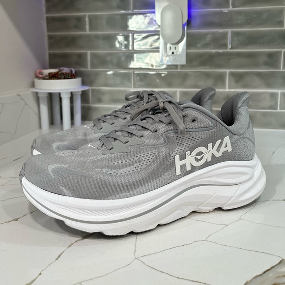 Hoka Clifton 10 Running Shoes. Men’s Size 9.5D Color Gray - Picture 2 of 9